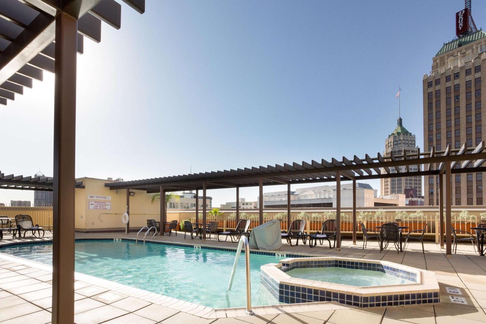 Drury Inn & Suites San Antonio Riverwalk Dış mekan fotoğraf